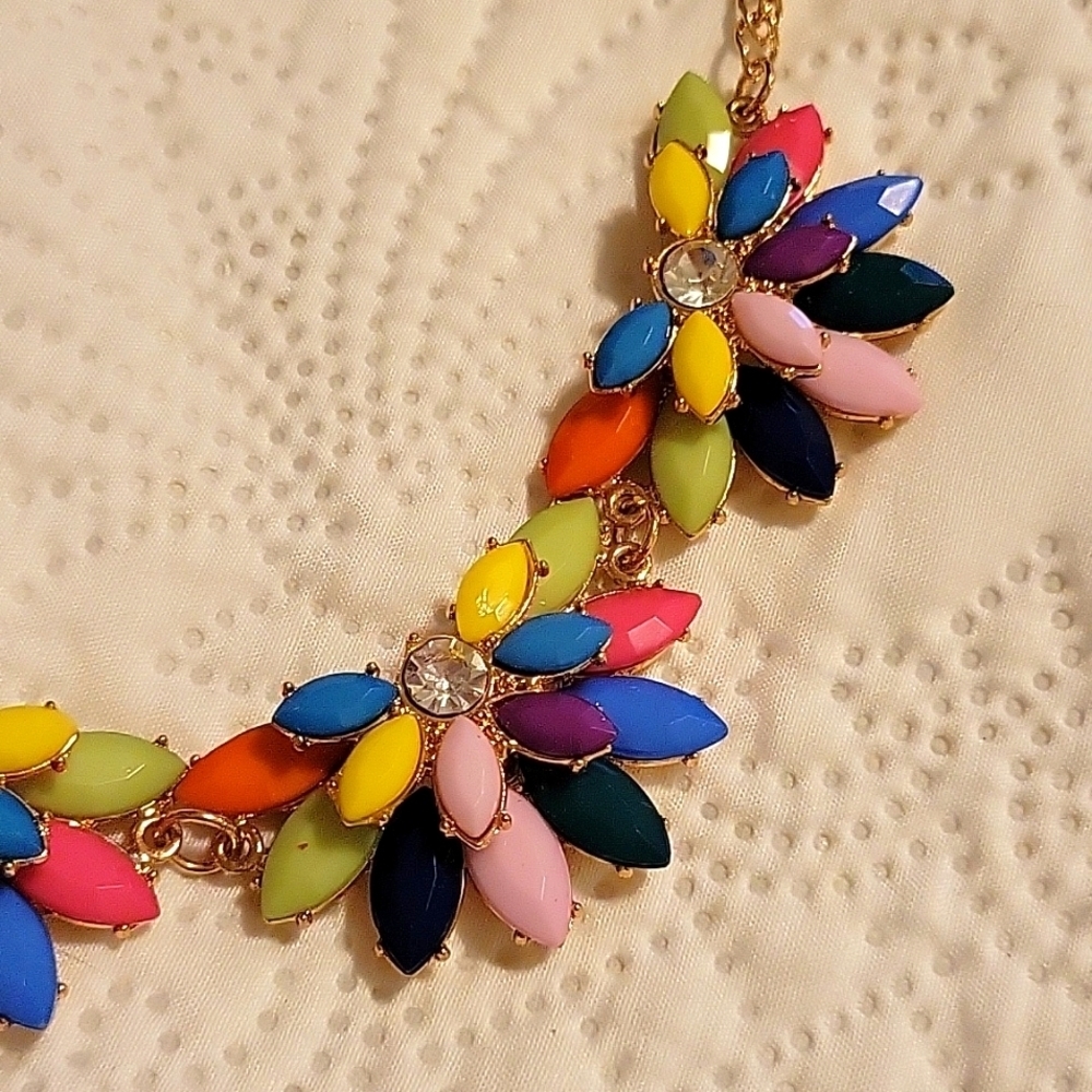 Multicolor Resin Statement Necklace Euc. - image 2